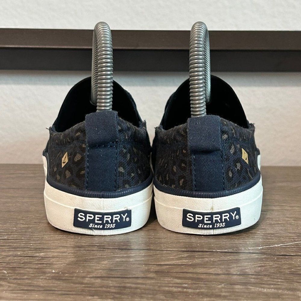 Sperry Crescent Twin Core Women’s Slip-On Shoes Size 6 Blue Animal Print - Picture 4 of 8